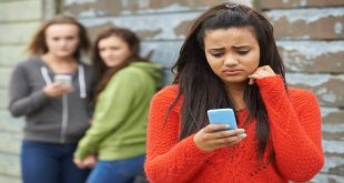 Identifying Warning Signs of Cyberbullying: What to Look Out For